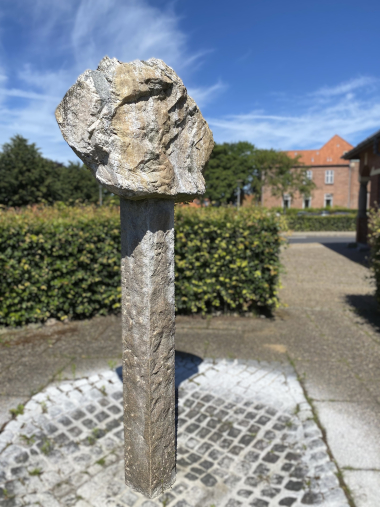 Skulptur i Hammel - Karpacz-stenen