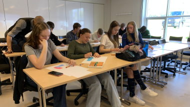 Elever fra grundskolen har et forløb på Favrskov Gymnasium