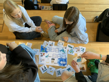 Grundlovsforfest på biblioteket i Hadsten