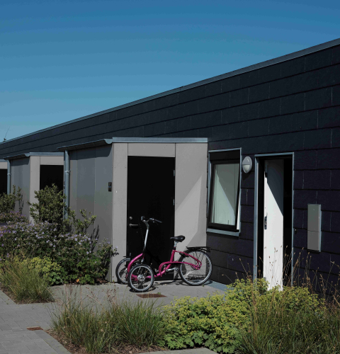 trehjulet stor cykel foran botilbud